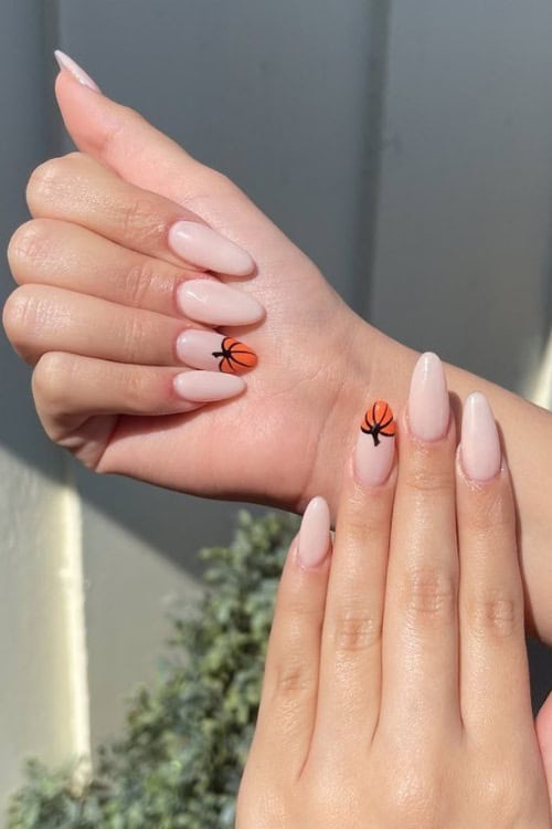 simple halloween nails