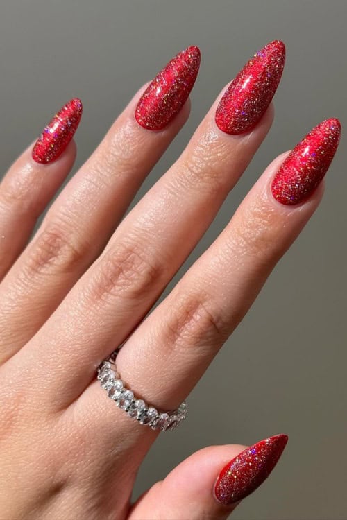 red nail designs