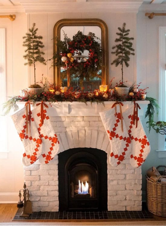 christmas mantel decor