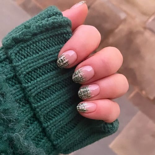 december nails