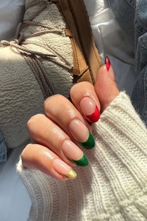 simple christmas nails